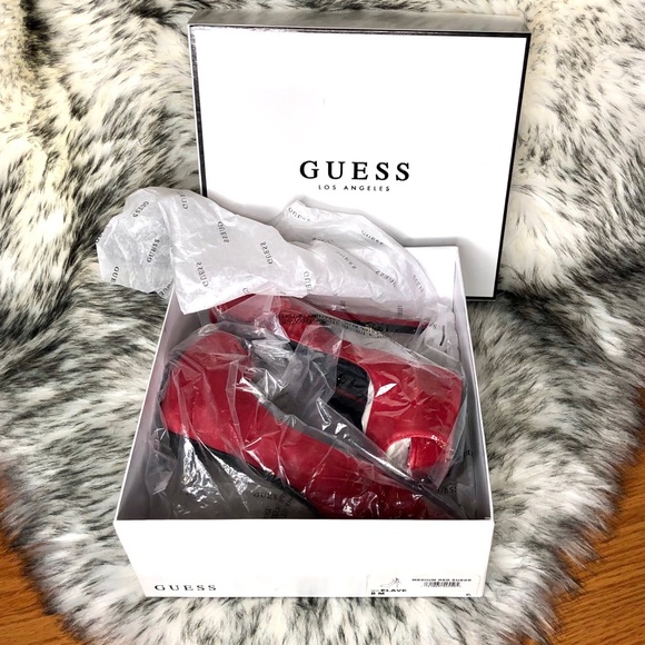 Guess Los Angeles Red Suede Heels - Picture 3 of 9